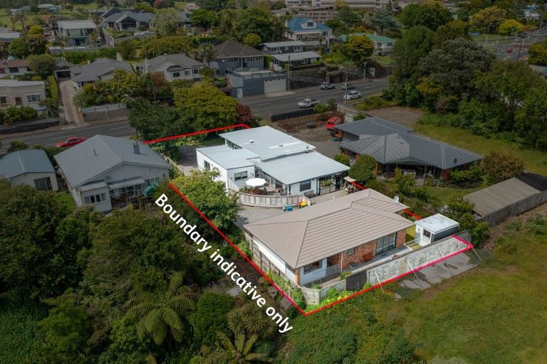 Photo of property in 184 Tukapa Street, Westown, New Plymouth, 4310