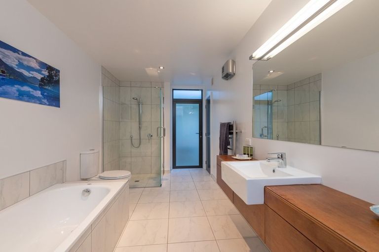 Photo of property in 376 Princes Drive, Britannia Heights, Nelson, 7010