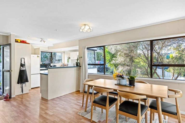 Photo of property in 10a Stillwater Crescent, Stillwater, Silverdale, 0993