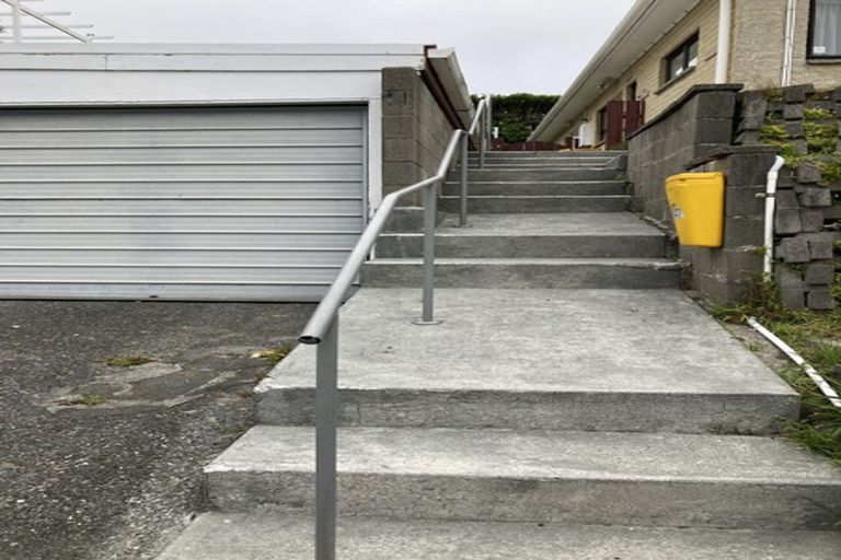 Photo of property in 21f6 Dee Street, Island Bay, Wellington, 6022