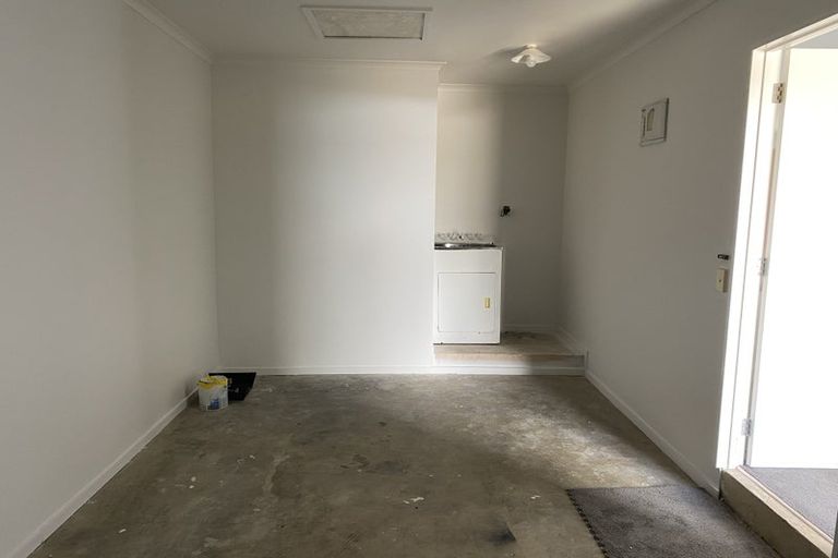 Photo of property in 324 West Coast Road, Glen Eden, Auckland, 0602