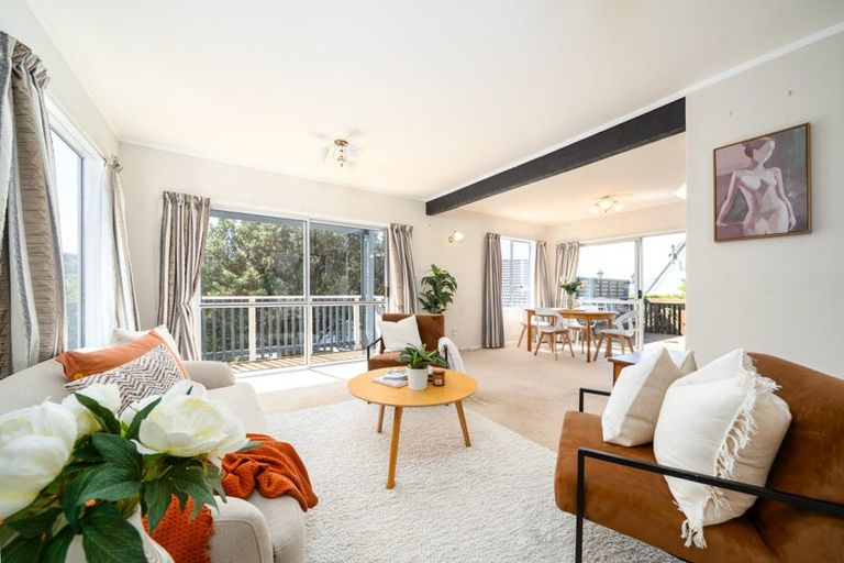 Photo of property in 5 Anaheim Place, Churton Park, Wellington, 6037