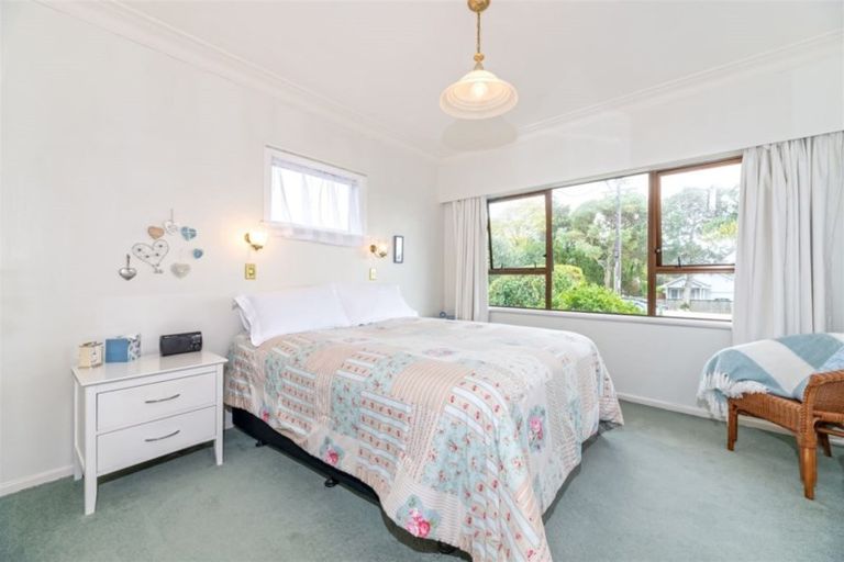 Photo of property in 1/35 Mcintyre Road, Mangere Bridge, Auckland, 2022