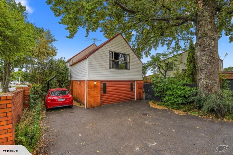 Photo of property in 161 Cashmere Road, Hoon Hay, Christchurch, 8025