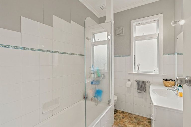 Photo of property in 184 Bath Street, Levin, 5510