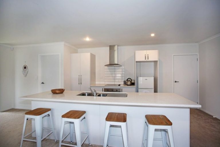 Photo of property in 11 Lamborn Drive, Papakura, 2110