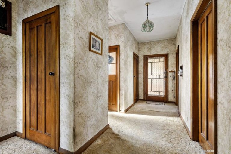 Photo of property in 32 Bould Street, Johnsonville, Wellington, 6037