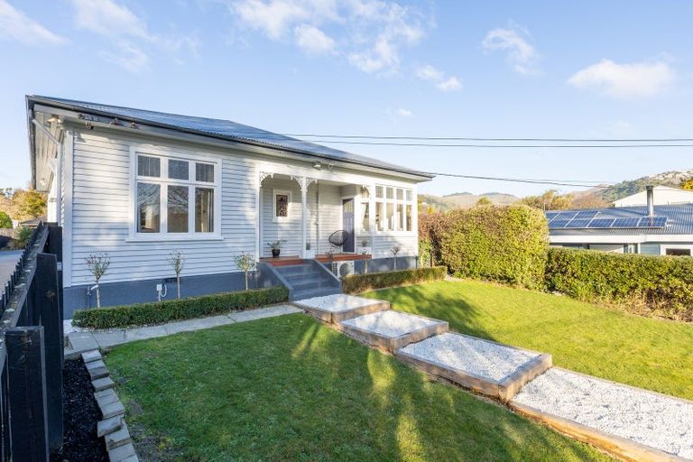 Photo of property in 159 Waimea Terrace, Beckenham, Christchurch, 8023