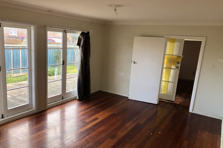 Photo of property in 24 Fleming Street, Manurewa East, Auckland, 2102