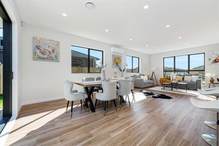 Photo of property in 28 Booker Drive, Tuakau, 2121