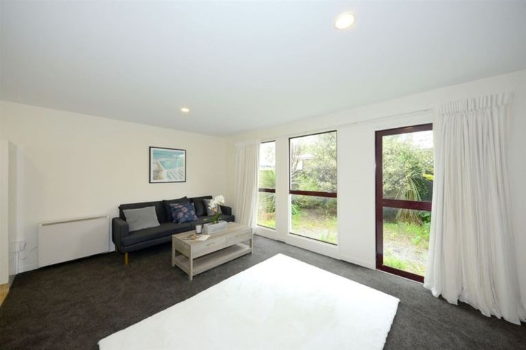 Photo of property in 8/16 Derby Street, St Albans, Christchurch, 8014