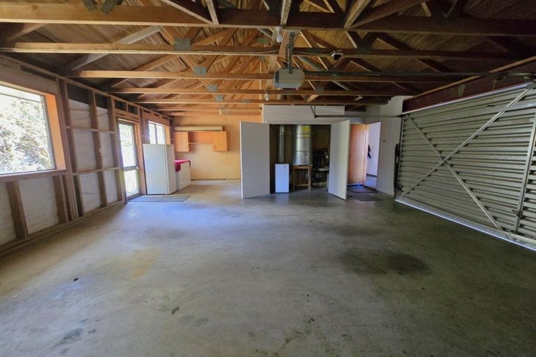 Photo of property in 16 Gibson Street, Ross, 7812