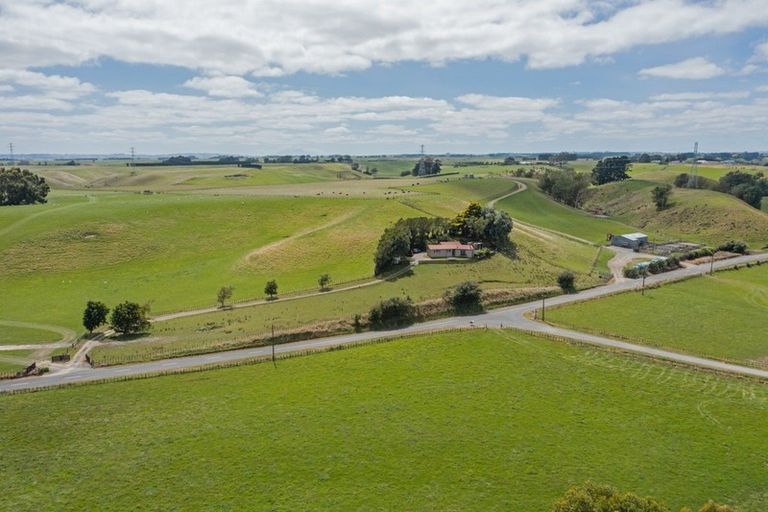 Photo of property in 211 Stanway Road, Halcombe, Feilding, 4779