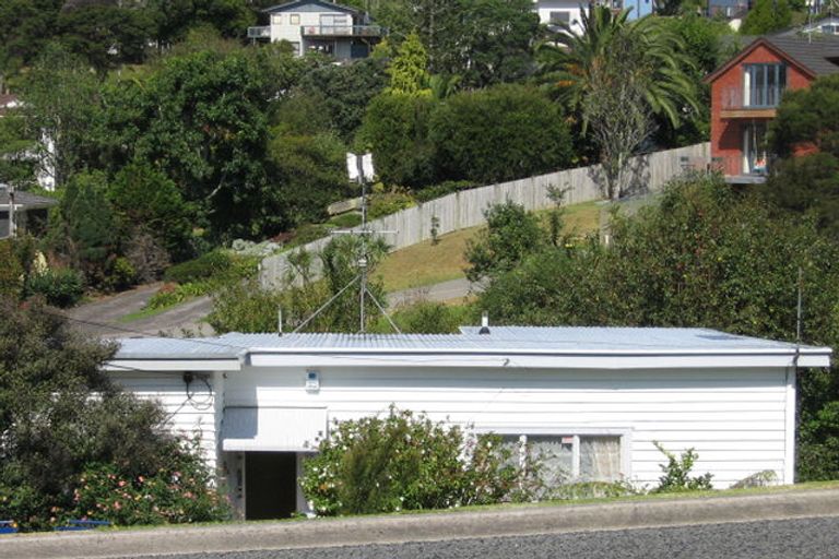 Photo of property in 62a Matipo Road, Mairangi Bay, Auckland, 0630