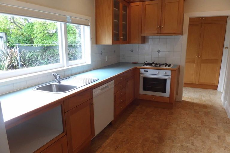 Photo of property in 52 Kilmarnock Street, Riccarton, Christchurch, 8011