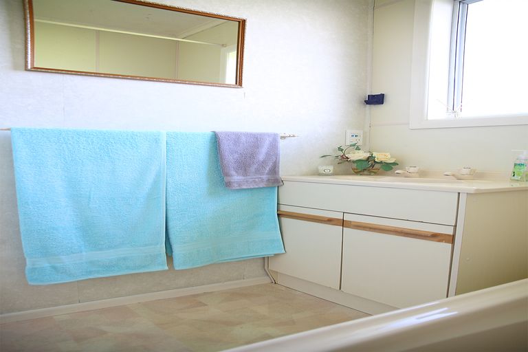 Photo of property in 32 Youngs Road, Papakura, 2110