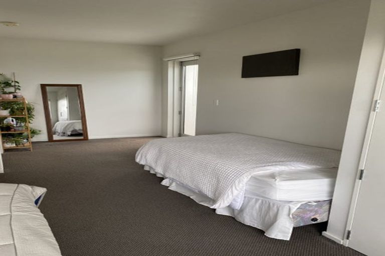 Photo of property in 24 Rapanui Ridge, Redcliffs, Christchurch, 8081