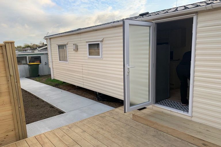 Photo of property in 36 Hamilton Drive, Waiuku, 2123