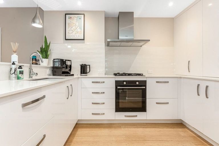 Photo of property in Kate Sheppard Apartments, 6e/42 Molesworth Street, Thorndon, Wellington, 6011