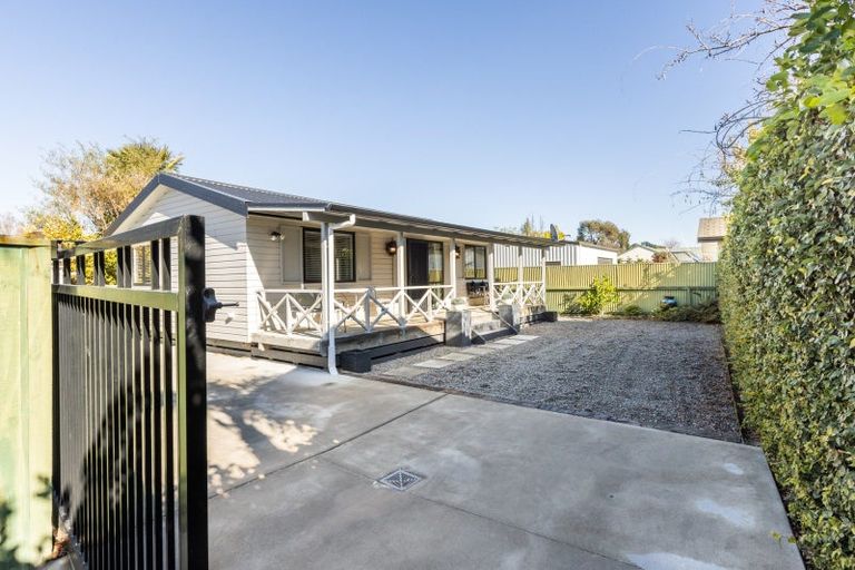 Photo of property in 72a Avondale Road, Taradale, Napier, 4112