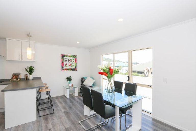 Photo of property in 33u2 Hawker Street, Mount Victoria, Wellington, 6011