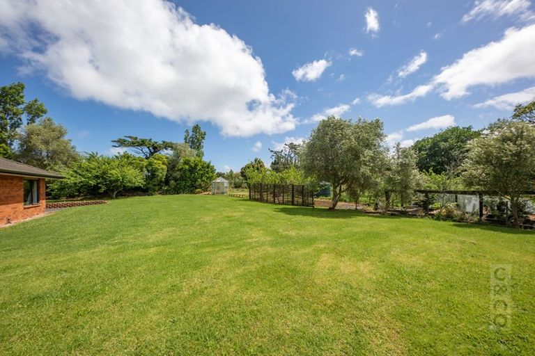 Photo of property in 16 Fletcher Road, Waimauku, 0881