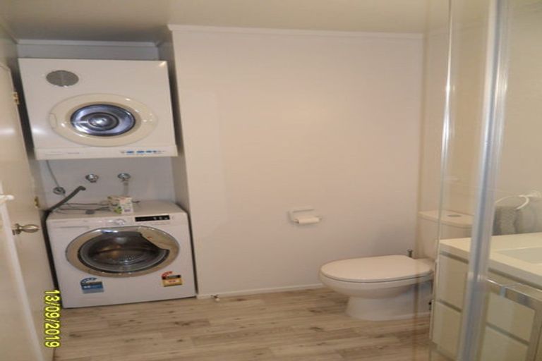 Photo of property in 8 Girton Terrace, Mount Cook, Wellington, 6021