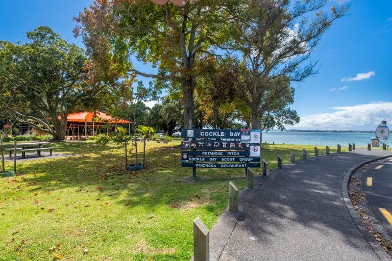 Photo of property in 9 Shelly Beach Parade, Cockle Bay, Auckland, 2014
