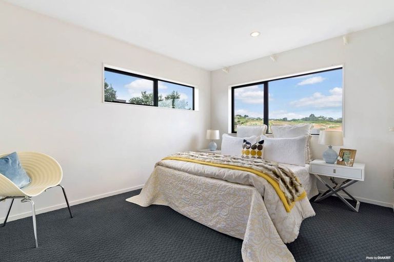 Photo of property in 69 Kirikiri Drive, Papakura, 2110