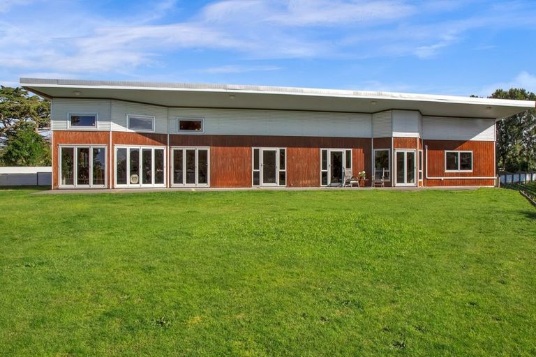 Photo of property in 483 Corbett Road, Lepperton, New Plymouth, 4373
