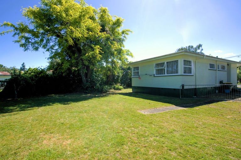 Photo of property in 2 Gear Street, Utuhina, Rotorua, 3015