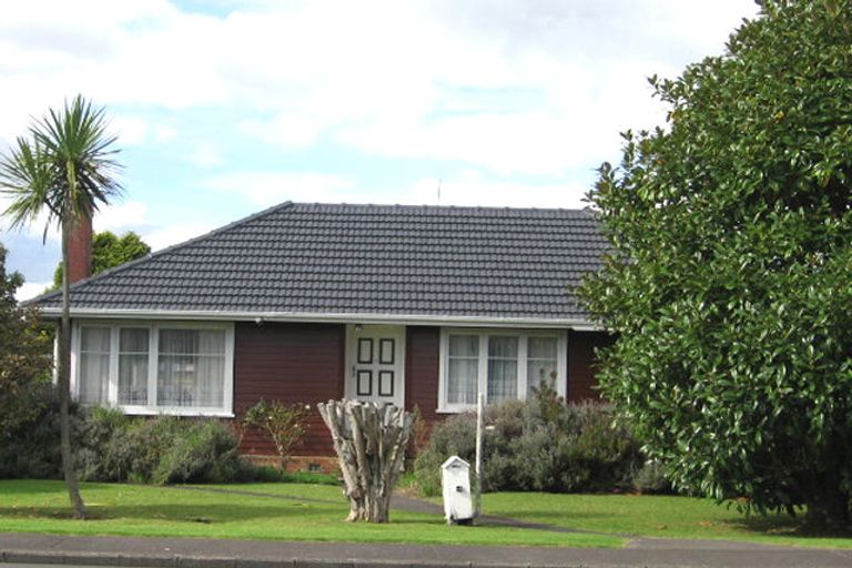 Photo of property in 643 Te Atatu Road, Te Atatu Peninsula, Auckland, 0610