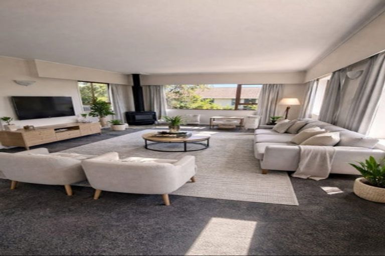 Photo of property in 16 Island View Terrace, Waikanae Beach, Waikanae, 5036
