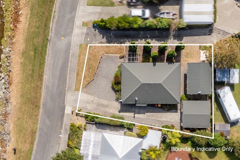 Photo of property in 9 Captains Close, Waikawa, Picton, 7220