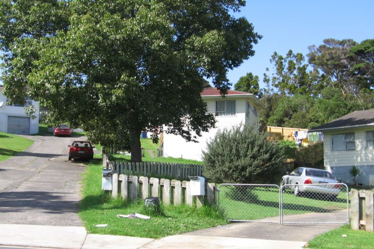 Photo of property in 20 Hanui Place, Massey, Auckland, 0614