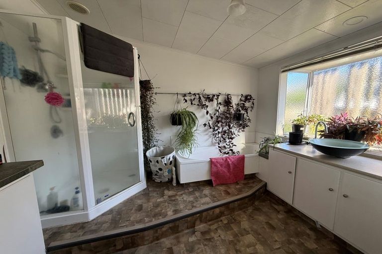 Photo of property in 72 Hinewa Road, Otumoetai, Tauranga, 3110