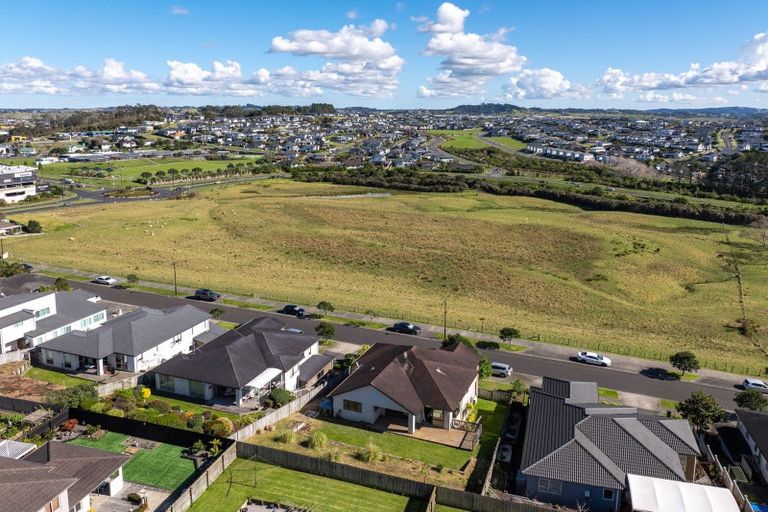 Photo of property in 81 Totara Views Drive, Silverdale, 0932