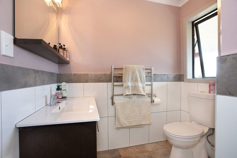 Photo of property in 7 Melody Place, Marton, 4710