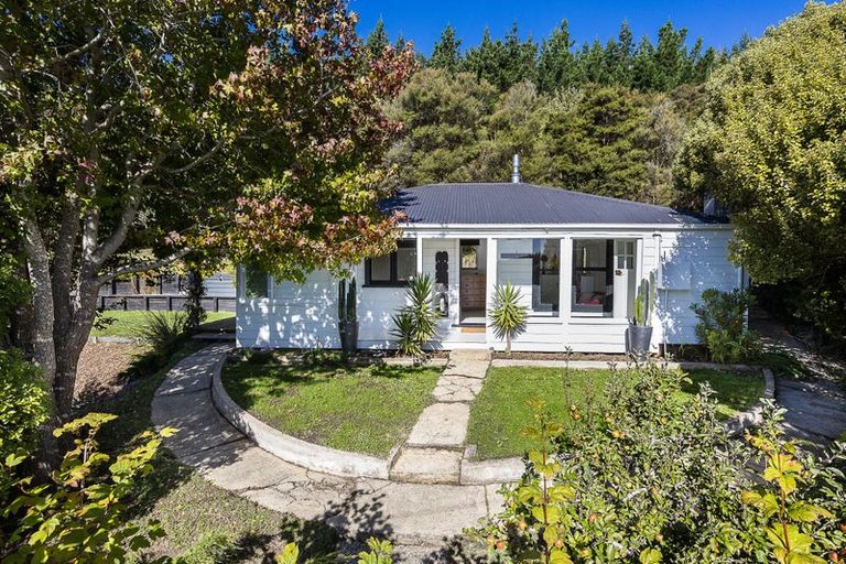Photo of property in 112 Doctors Point Road, Waitati, 9085