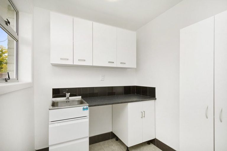 Photo of property in 90 Jamaica Drive, Grenada North, Wellington, 5028