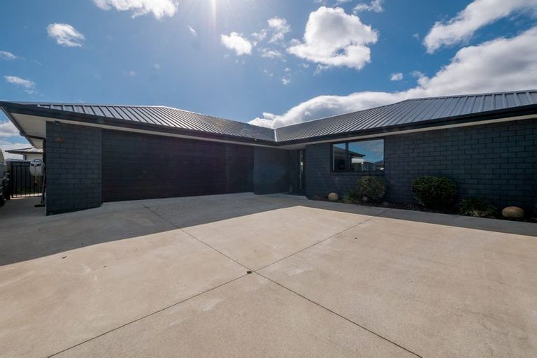 Photo of property in 41 Anderton Crescent, Mosgiel, 9024