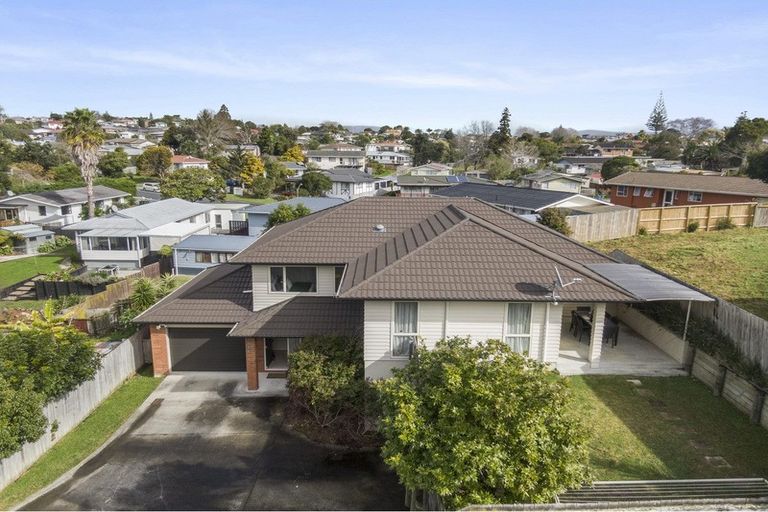 Photo of property in 13a Poto Street, Te Atatu South, Auckland, 0610