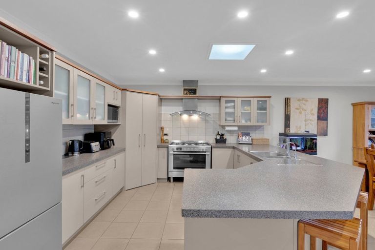 Photo of property in 18 Connor Court, Huntington, Hamilton, 3210