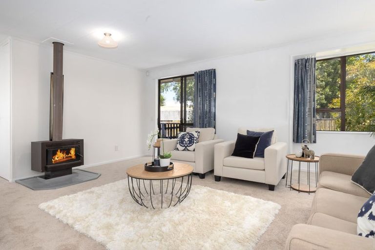 Photo of property in 20 Linwood Drive, Paraparaumu, 5032