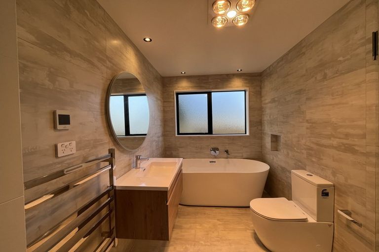 Photo of property in 1/126 Coronation Road, Papatoetoe, Auckland, 2025