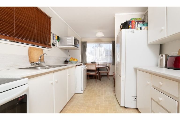 Photo of property in 10 Scarlet Drive, Ranui, Auckland, 0612