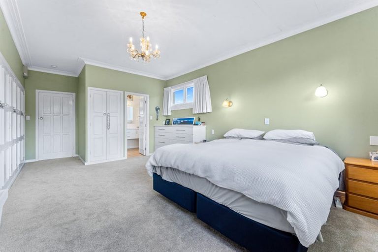 Photo of property in 88 Birkdale Road, Birkdale, Auckland, 0626