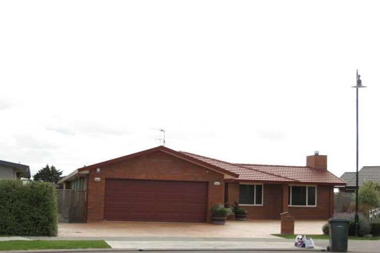 Photo of property in 17 Olive Grove, Havelock North, 4130