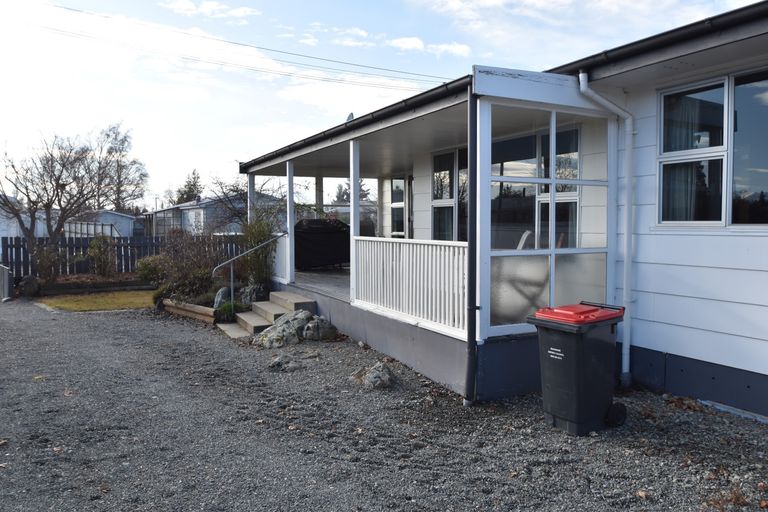 Photo of property in 35 Tasman Road, Twizel, 7901