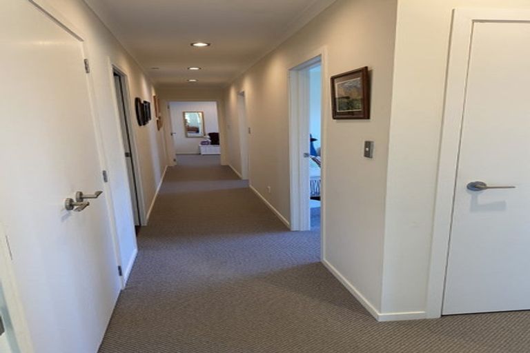 Photo of property in 32 Carroll Place, Owhata, Rotorua, 3010